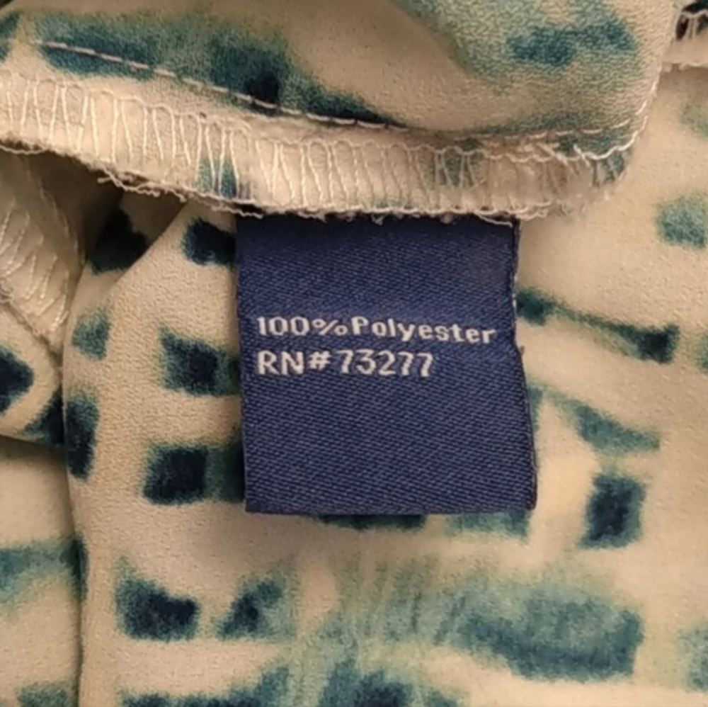 SALE!! Women's Blue Patterned Top - Picture 6 of 6